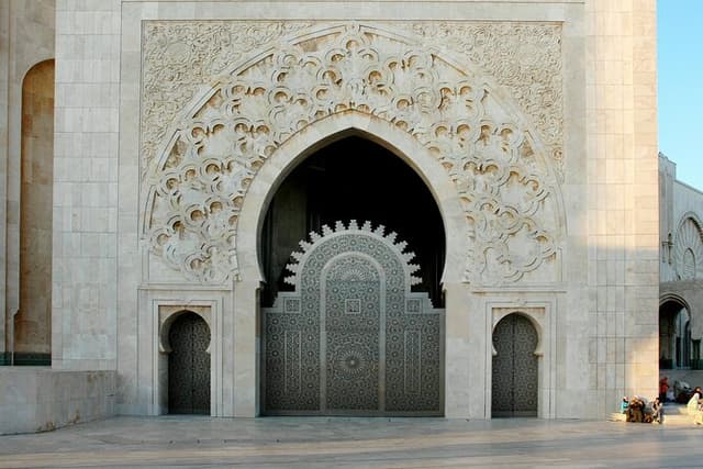 Casablanca Layover Tour with Round-Trip Airport Transfer