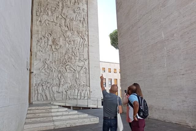 Fascist Rome Tour - The Phantom of Mussolini