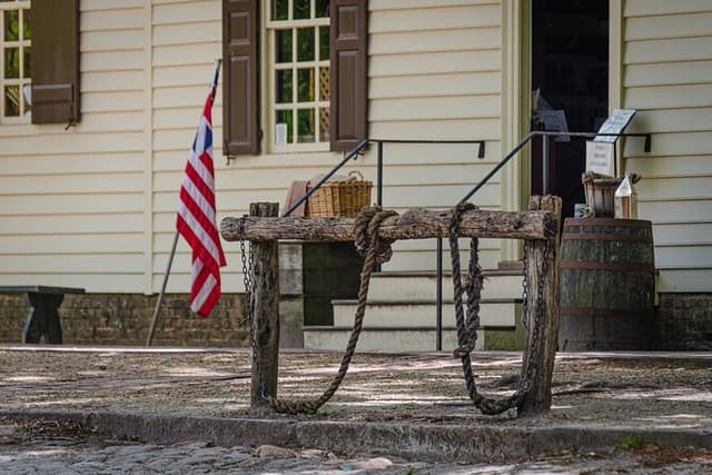 Shadows of the Past Private Tour: Tracing Slavery’s Legacy