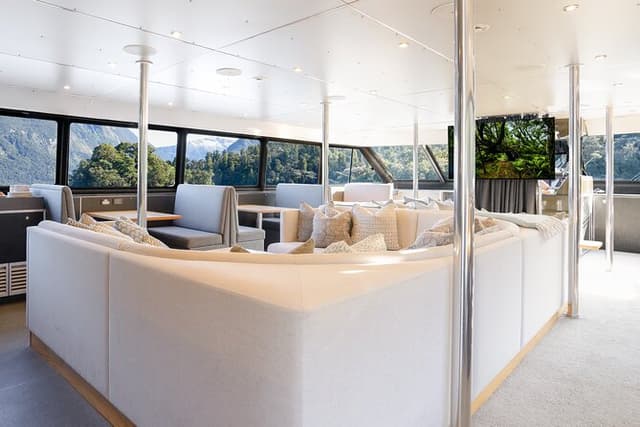 Milford Sound Overnight Cruise Fiordland Jewel