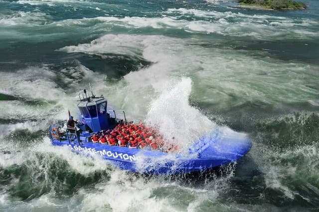 Jet Boating Montreal's Lachine Rapids