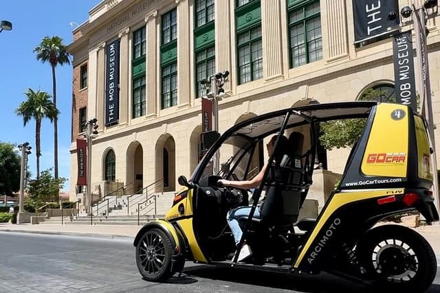 2 Hour Mob History Tour in Talking GoCar with Mob Museum Entry