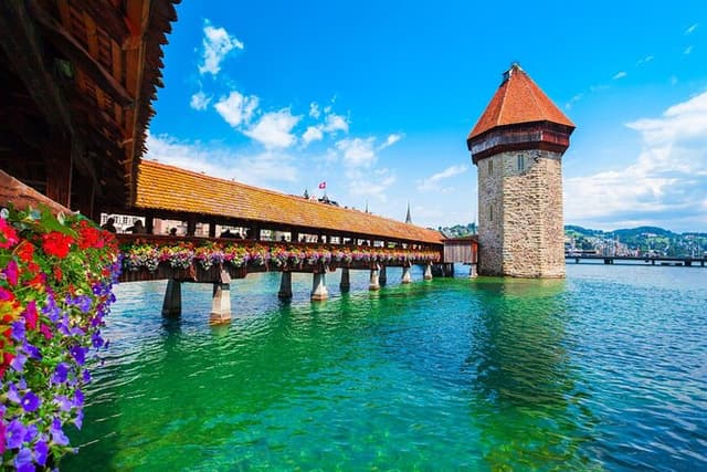 Historic Lucerne: Exclusive Private Tour with a Local