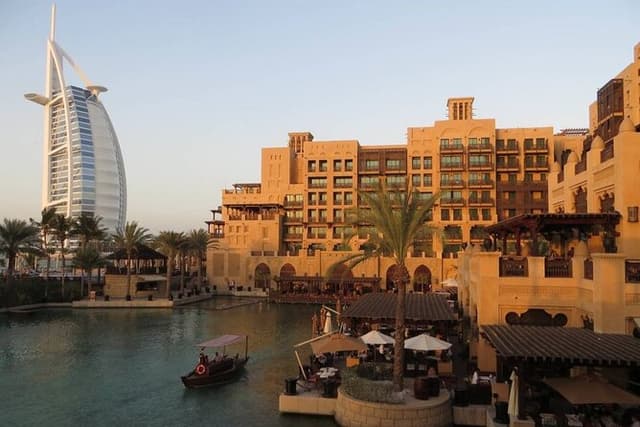 Guided Dubai City Tour Shared Vehicle