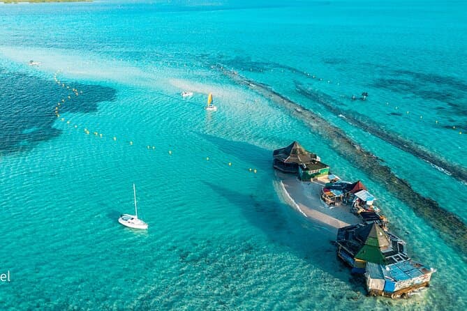 Best Cayo Acuario Tour Options in San Andrés