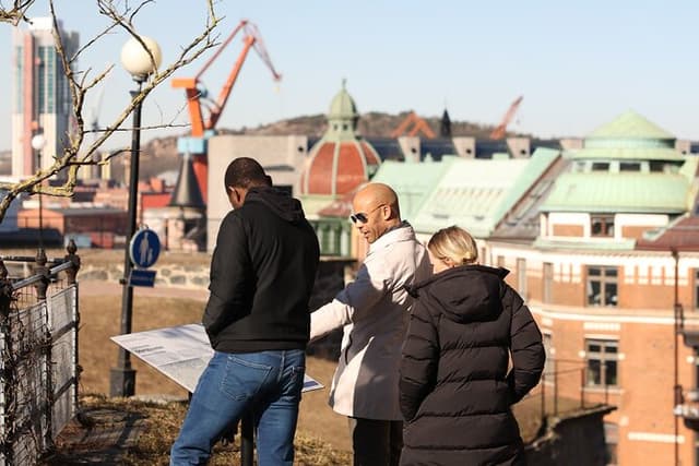 Historical Walking Tour in Restaurant and Bars in Central City