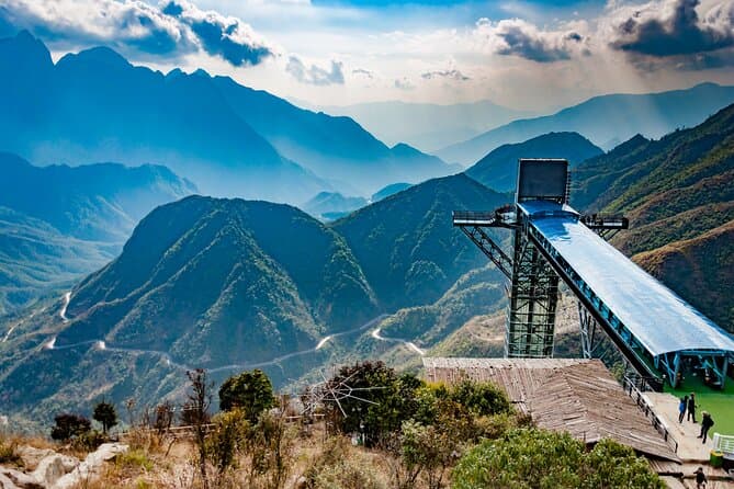 Sapa Glass Bridge & Silver Waterfall Tour