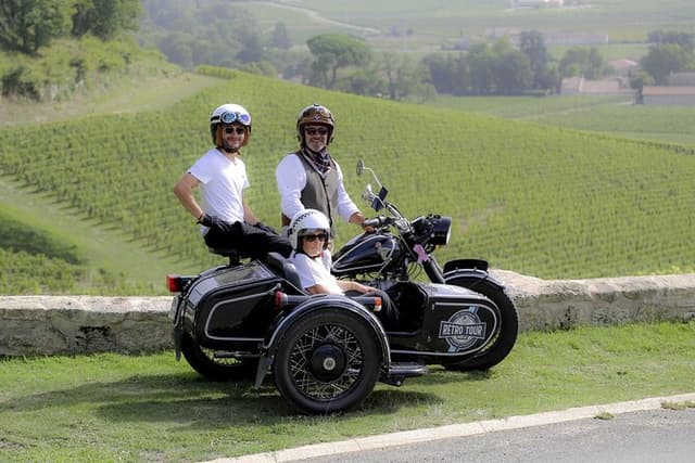 Private ride through the vineyards from Saint-Emilion - 1h30