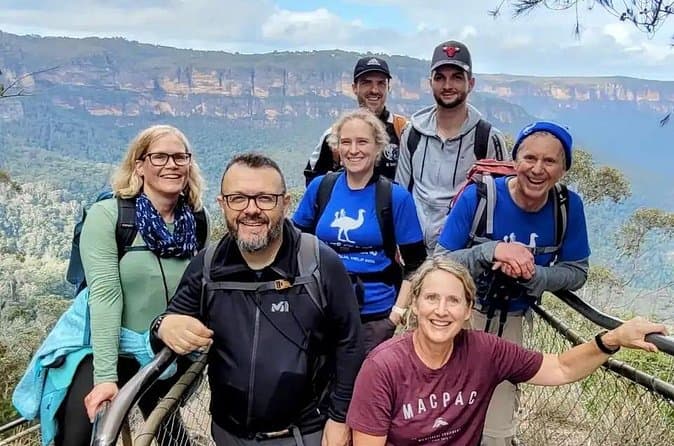 Three Sisters Peaks: Sydney Iconic Landmark Tours