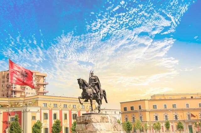 Full-Day Guided Walking Tour of Tirana