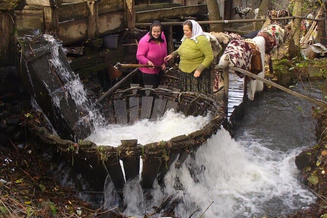 Authentic Sighetu Marmatiei Walking Tour & Heritage Guide