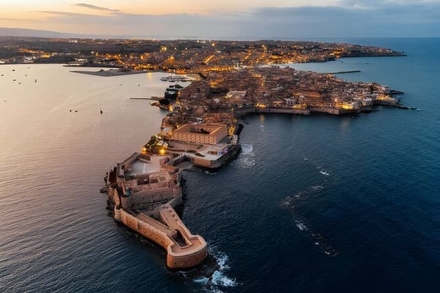 Private Tour of Syracuse, Ortigia and Noto