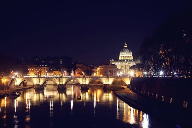 Angels and Demons on the Illuminati Path Small Group Tour in Rome