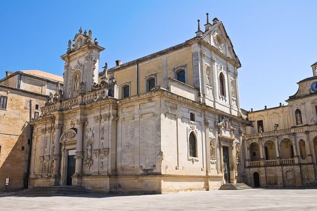 Lecce Private Tour of the Must-see Sites with Top-rated Guide