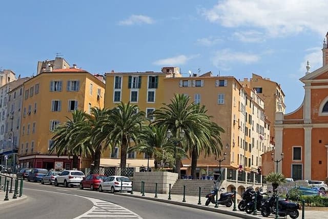 Ajaccio Must-see Attractions Private Walking Tour