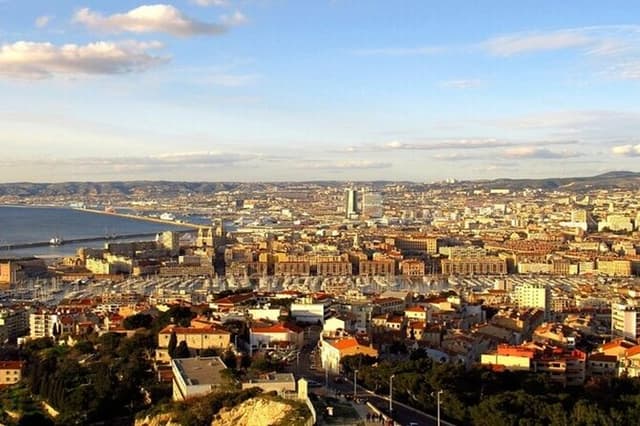 Marseille Old Port And Panier District Walking Tour