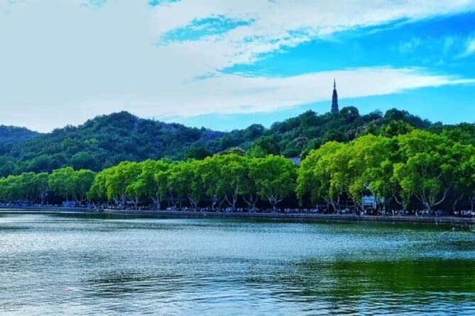 Best Hangzhou Day Trip: See West Lake from Shanghai