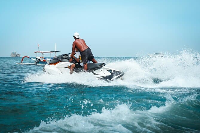 Uluwatu Sunset Tour - Kuta