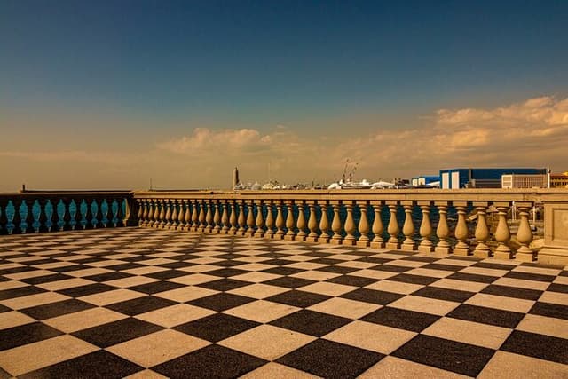 Exclusive Shore Excursion: Lucca & Livorno with Driver-Guide