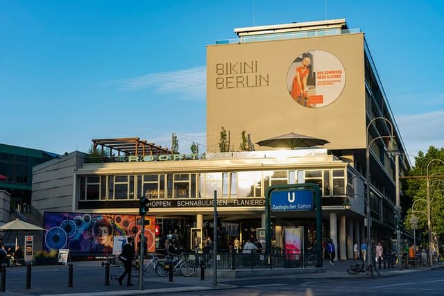 Ku'damm Couture and Currywurst: A Self-Guided Audio Tour