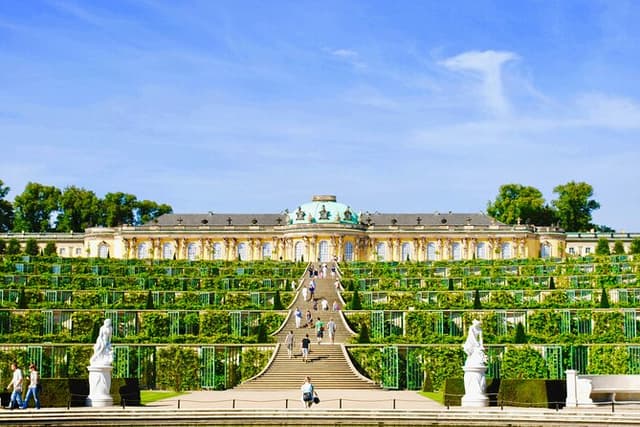 Potsdam Palaces Private Tour -Sanssouci Palace entrance included!