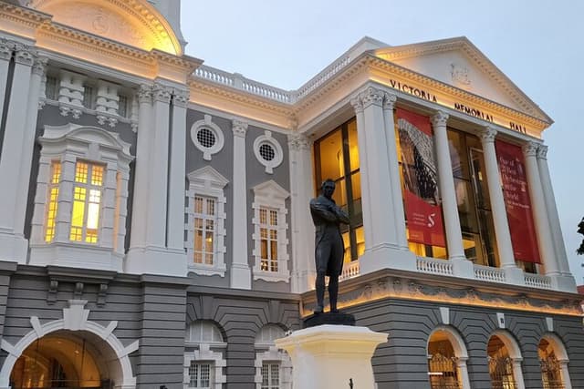Historic Buildings Stroll