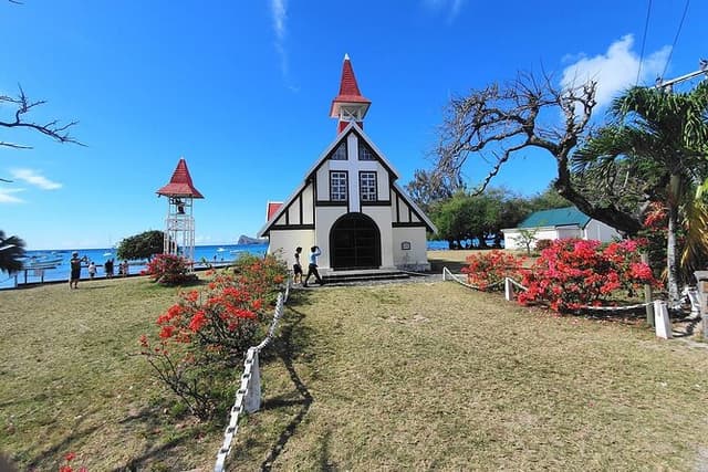 Northern Mauritius Private Tour w/ Port louis Market and Beaches