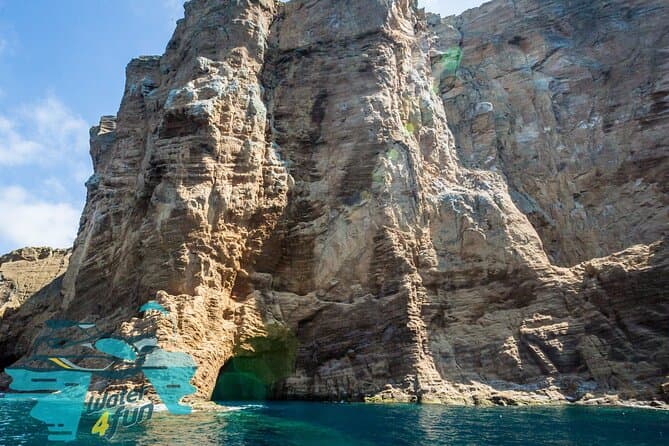 Unforgettable Ilhéus das Cabras Boat Excursion in Terceira