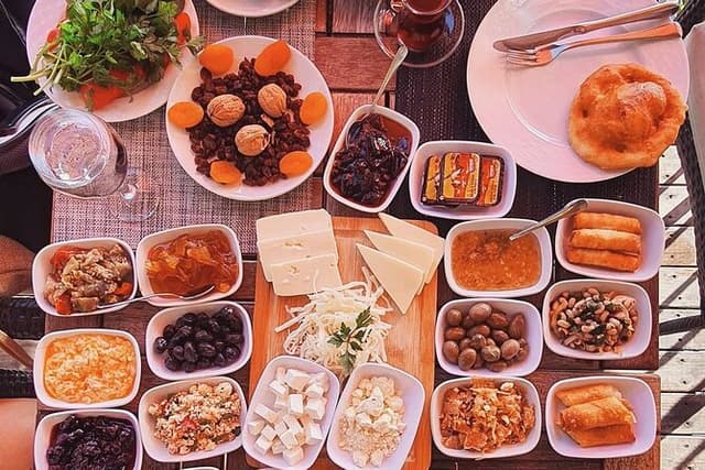 Unforgettable Turkish Breakfast&Panoramic Ephesus Tour,No Fees!!