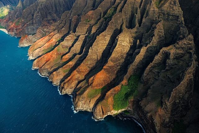 Kauai Airplane Tour: Na Pali Coast, Waterfalls & Window Seats