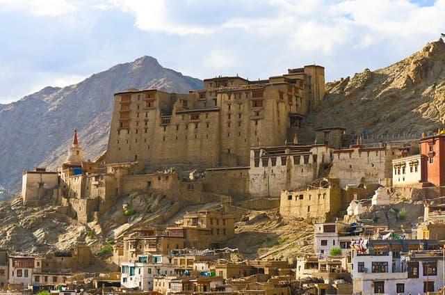 Private 6 Days Tour Visit to Ladakh with Meals Included