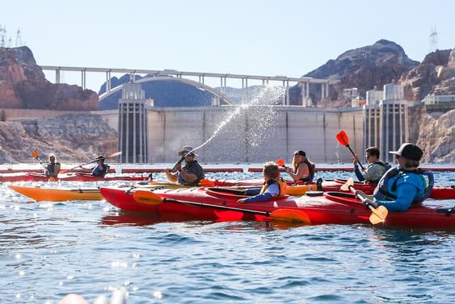 Hoover Dam Discovery Kayak Tour with Lake Mead Views