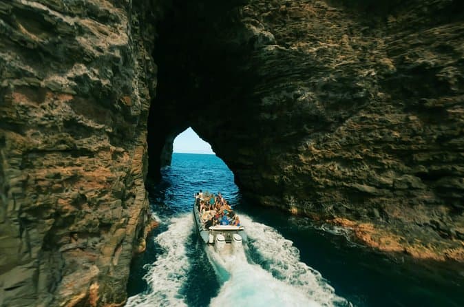 Best Na Pali Coast Snorkeling Tours & Cruises