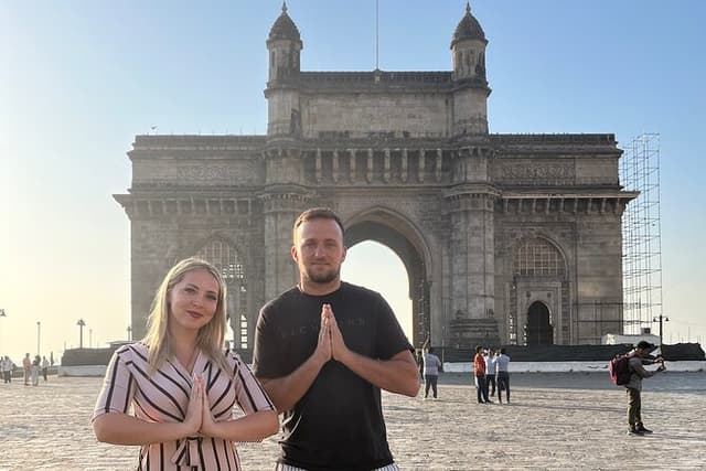 Private Mumbai City Tour with Guide and Transport