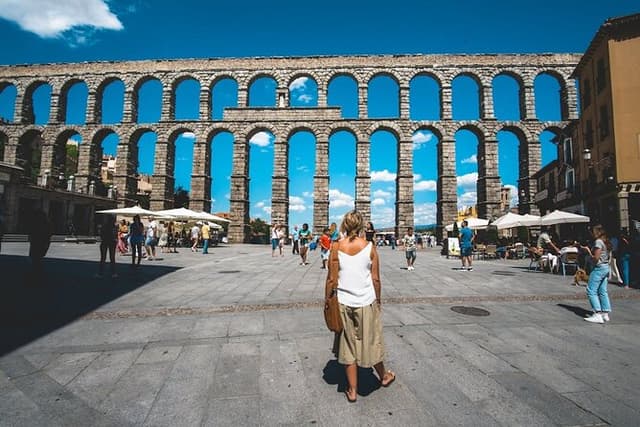 Best Toledo & Segovia Private Tour with Hotel Pick up from Madrid