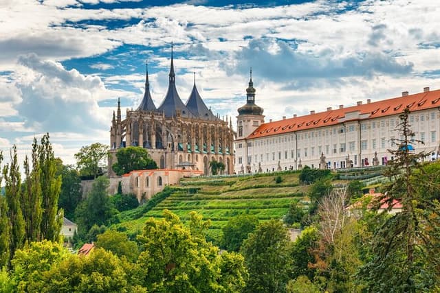 Private Castles and Brewery Day Trip From Prague To Kutna Hora