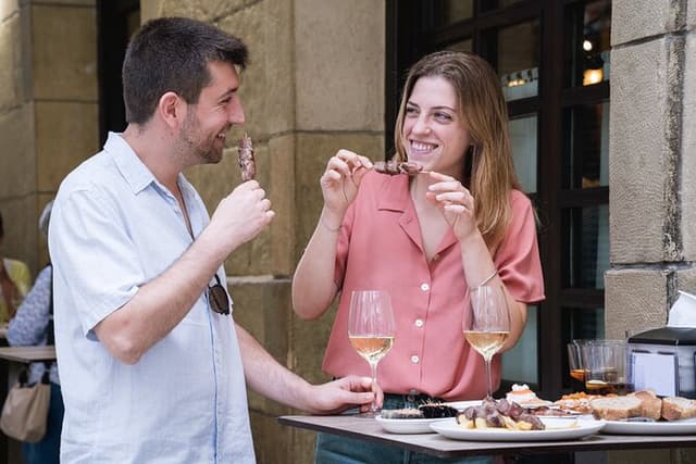 Pintxo route with Spanish D.O. wines in Bilbao