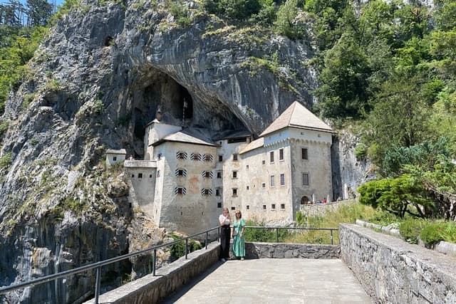 Ljubljana, Postojna Cave&Predjama Castle with Tickets from Zagreb