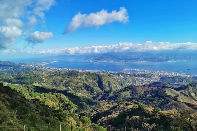 Messina City Tour 360°: city, coast and mountains