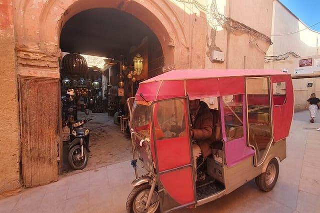 Marrakech Tuk-Tuk Tour: Secret Garden and Photo Museum Included