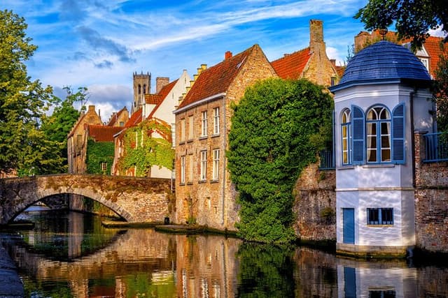 Bruges Charms and Gems Tour for Cruise Passengers