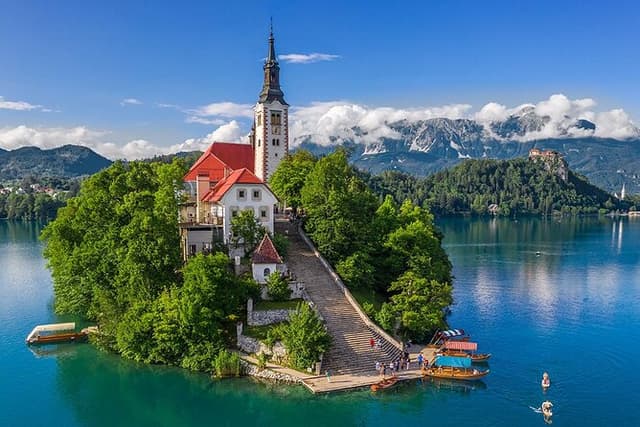 Day Tour to Lake Bled from Ljubljana
