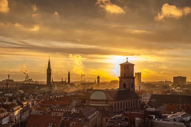GhostWalk Copenhagen: Self-Guided Audio Experience from StoryHunt
