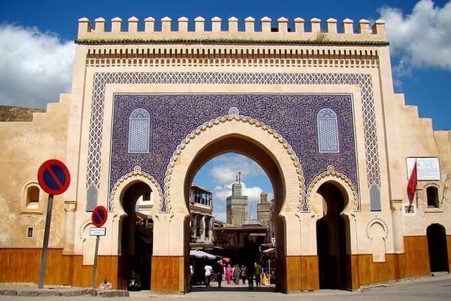 Private Casablanca–Fez Journey | Local Guide, Culture, History