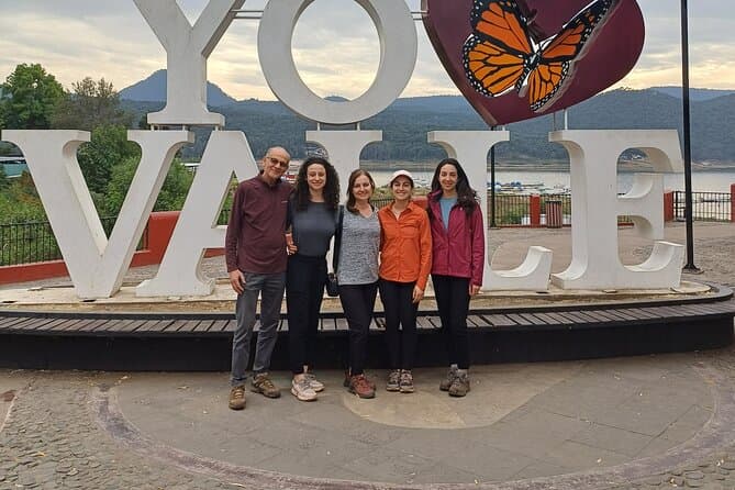 Unforgettable Monarch Butterfly Migration Tours
