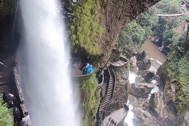 Full-Day Private Baños Day Trip Waterfalls Tree House Tailor Made