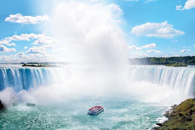 Niagara Falls VIP Boat Ride & Journey Behind the Falls