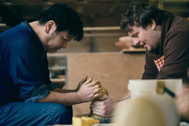 Echizen Pottery and Echizen Chest Tour with Japanese Sake Tasting