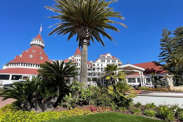 San Diego Private Tour, Coronado, La Jolla, Balboa Park & More