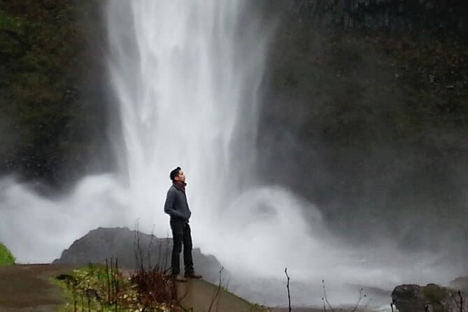 Columbia Gorge Multnomah Falls Tour from Portland